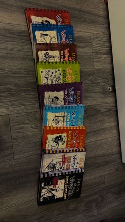 Diary of a Wimpy Kid Book Set – 9 Books