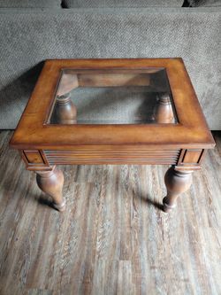 SOLID OAK WOOD TABLE WITH GLASS