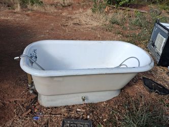 Vintage bathtub