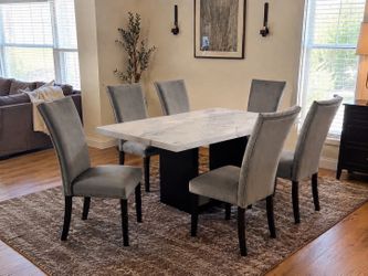 Perivale Pedestal Dining Table
