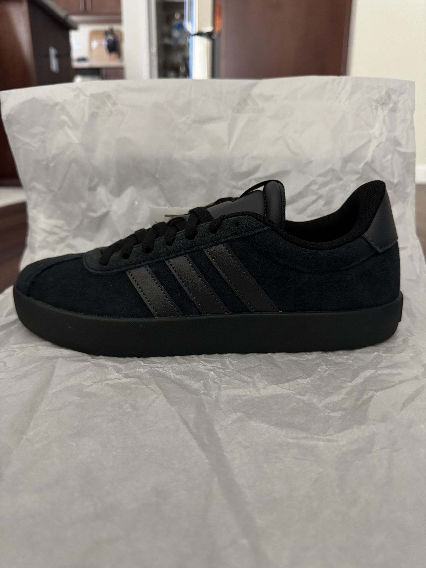 Adidas VL Court 3.0 Brand New Size 8