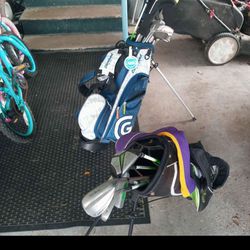 Youth Golf Clubs And Bags.    Several To Choose From
