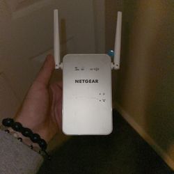 Net gear Wifi Extender Ac1200