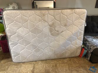 Full size bed