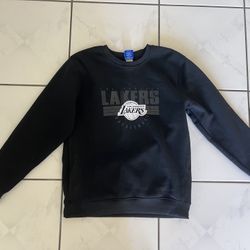 Boys Crewneck Size 18/20