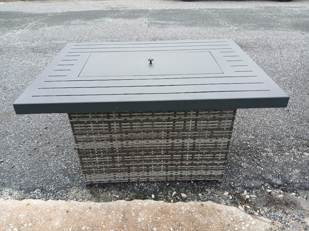 42" Propane Gas Fire Pit Table, 55000 Btu Rectangular Fire Pit With Glass Wind Guard For Outdoor Patio, Deck, Garden, Backyard