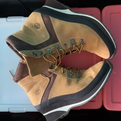 Timberland Women Boots 8 1/2