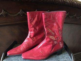 NWOT STUART WEITZMAN PINK BOOTS SHOES SZ 6 W