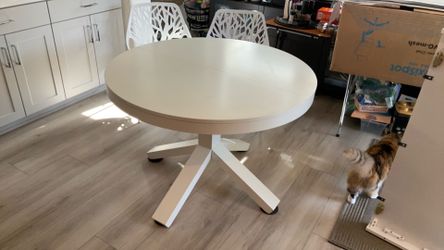 West Elm White Poppy Expandable Dining Table - Sculptured modern base as Rounded Top (442”) or Oval Top (60”)