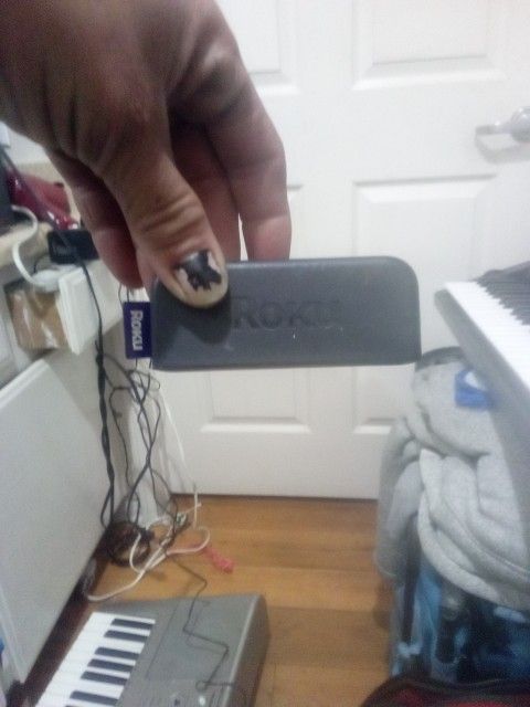 Roku Streaming Device With Remote