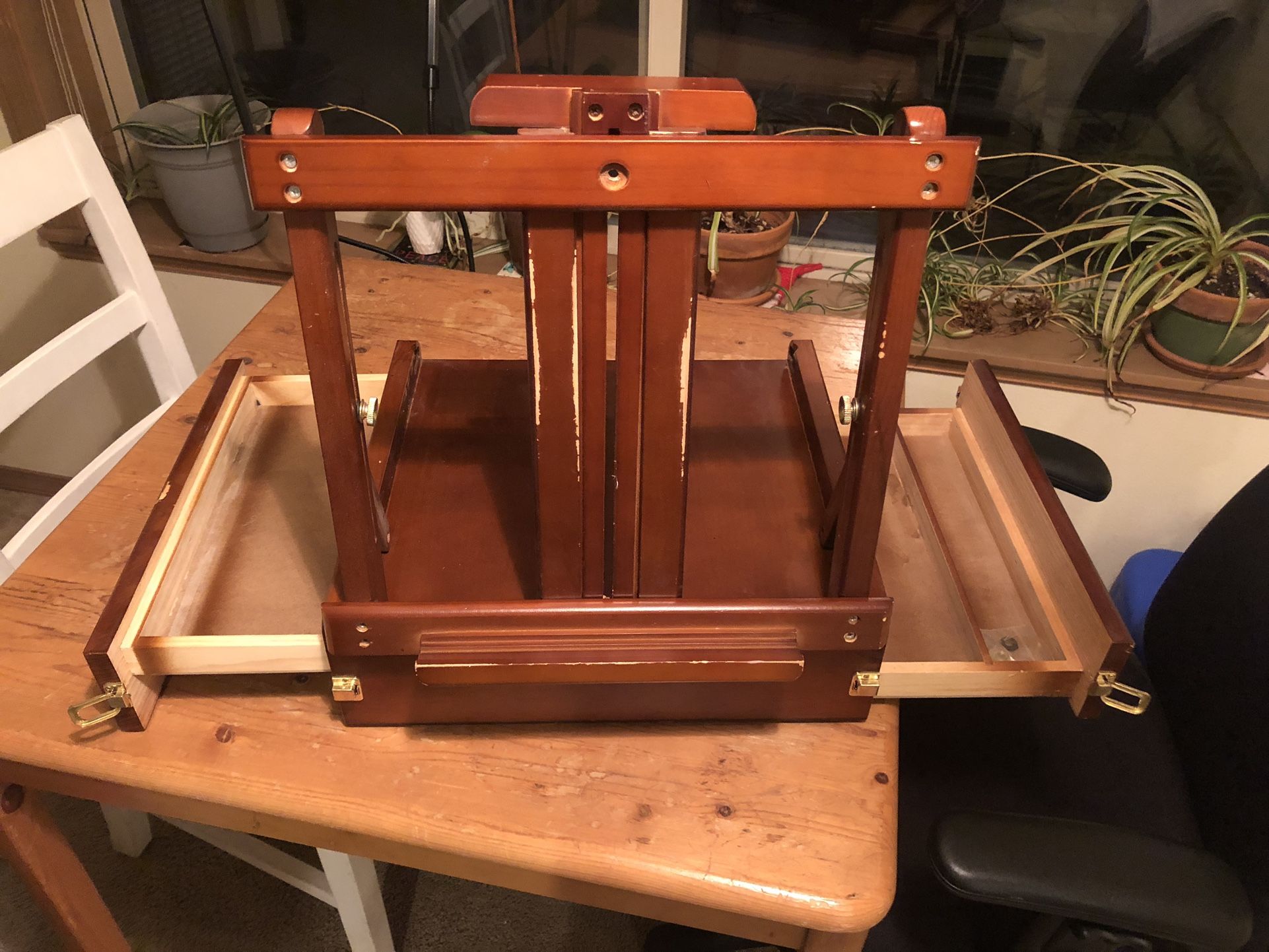 Wooden Table Top Easel