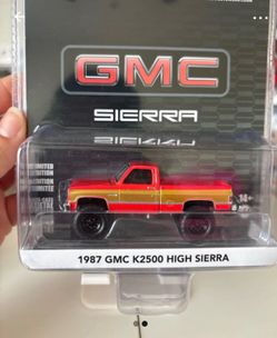 Greenlight Diecast  1987 GMC K2500 High Sierra
