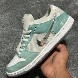 Nike SB Dunk April Size 10