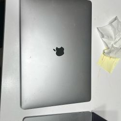 MacBook Pro.   16.  2019