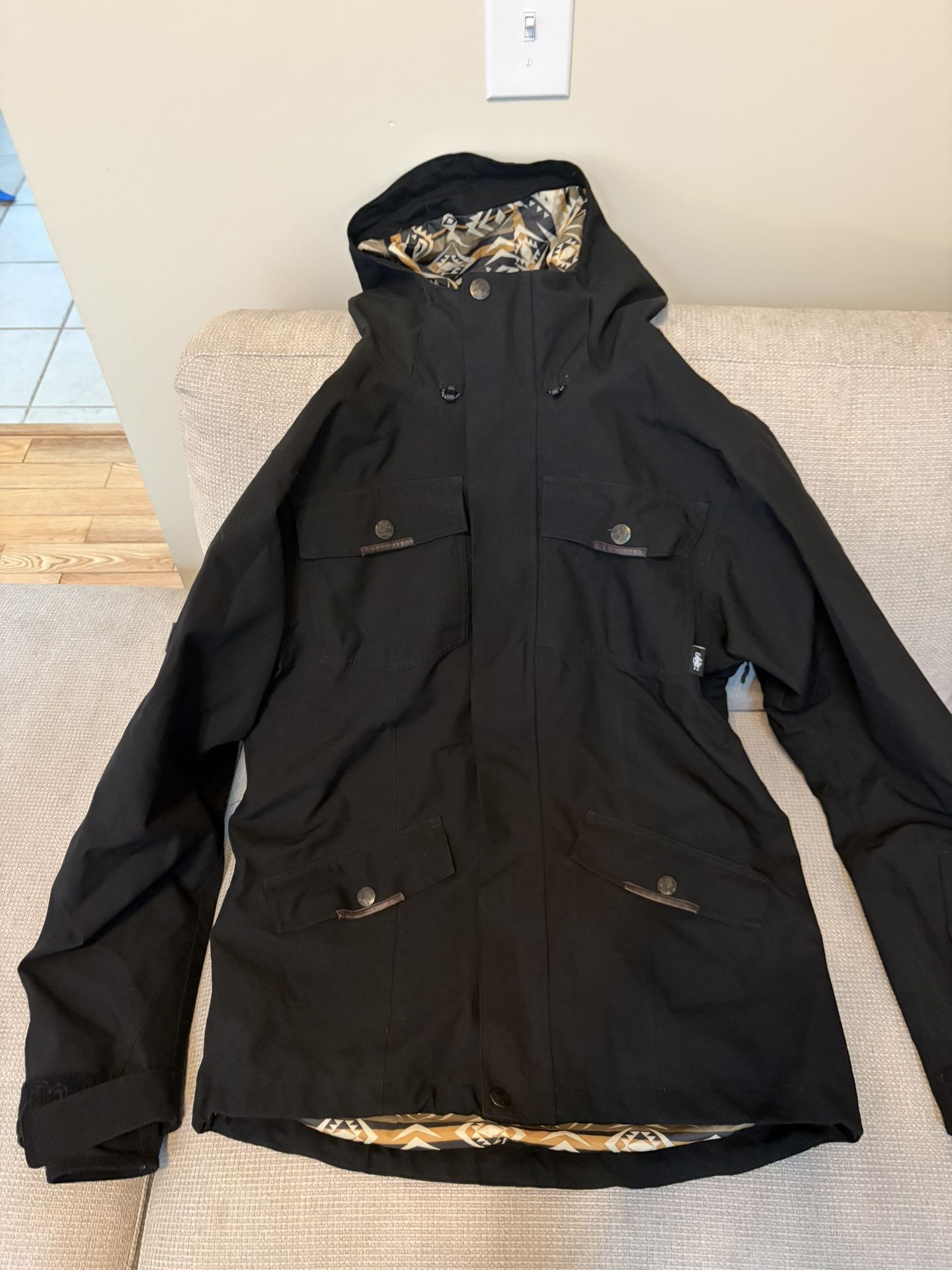 Saga Snowboarding/ski Jacket