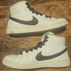 Nike High-Top Sneakers Men’s Size 11 • White w/ Black Laces
