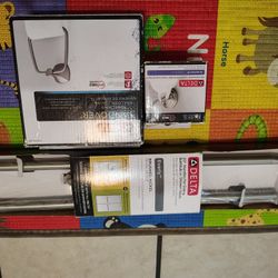 New bathroom accessory set and vanity light, used but in perfect condition