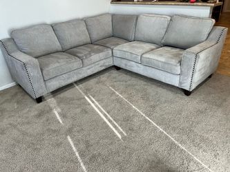 Sectional couch