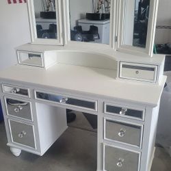 Vanity And Folding Mirrors