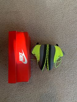 Nike Woodside 2 High size 7C