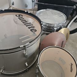 Drum Set 6 SUNLITE  PIECES  350 