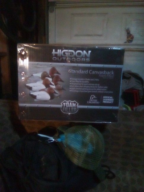 Higdon Outdoors Standard Canvasback Foam-filled Item #19633