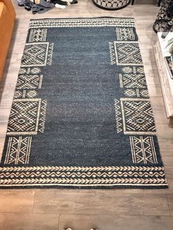 6x9 Reversible Rug