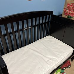 Adjustable Crib 
