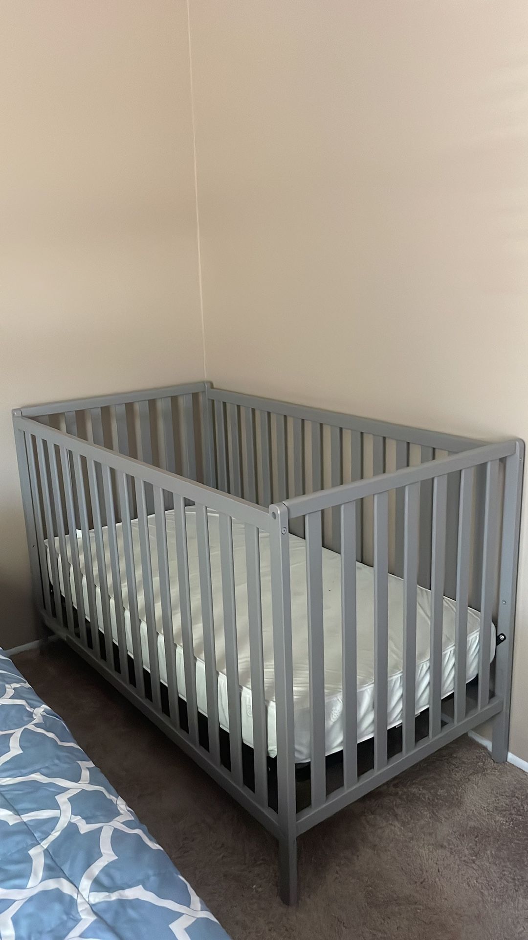 Delta Children Crib & Mattress