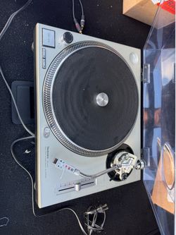 Technics SL-1200MK2