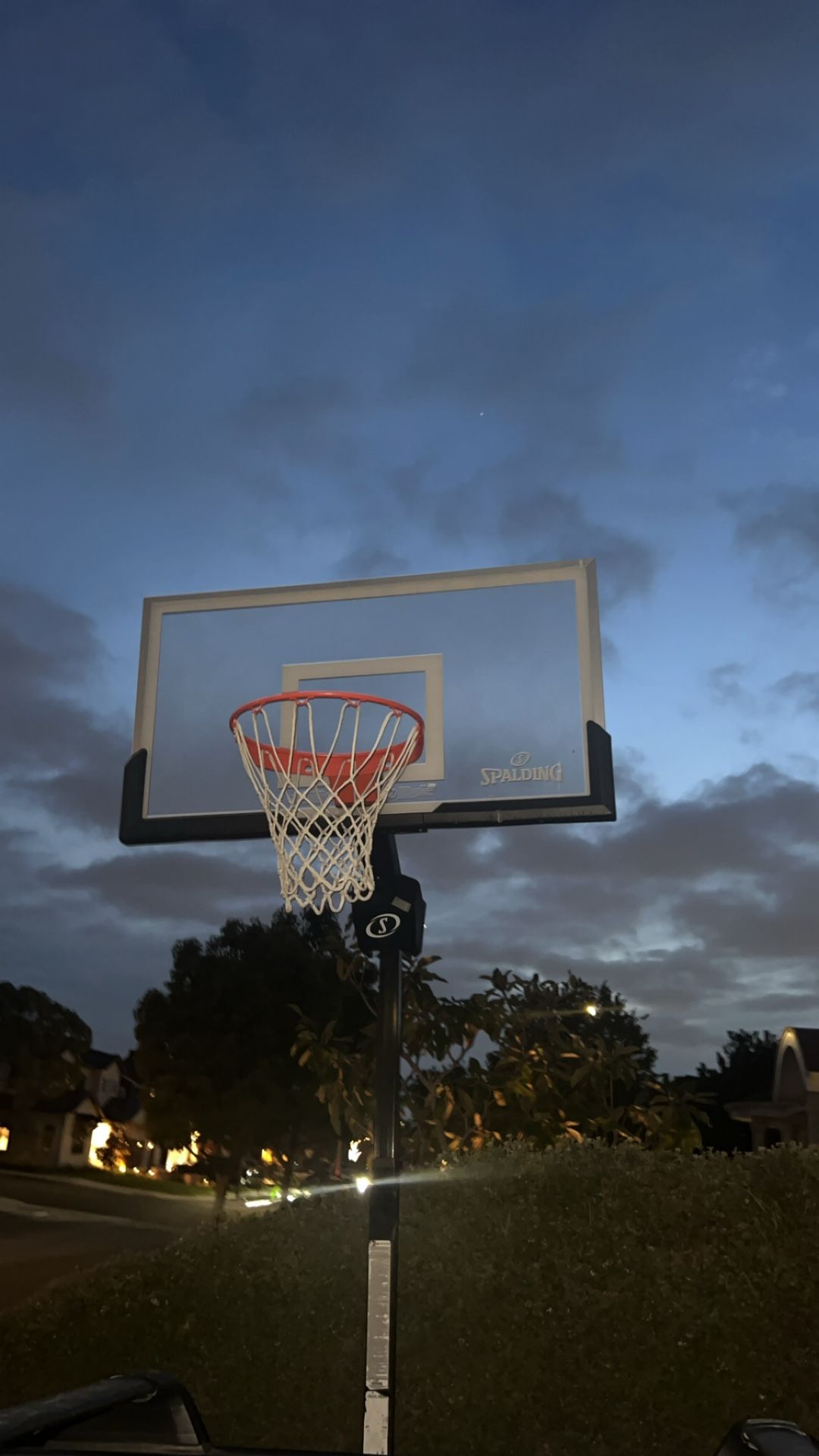 Spalding Basketball Hoop