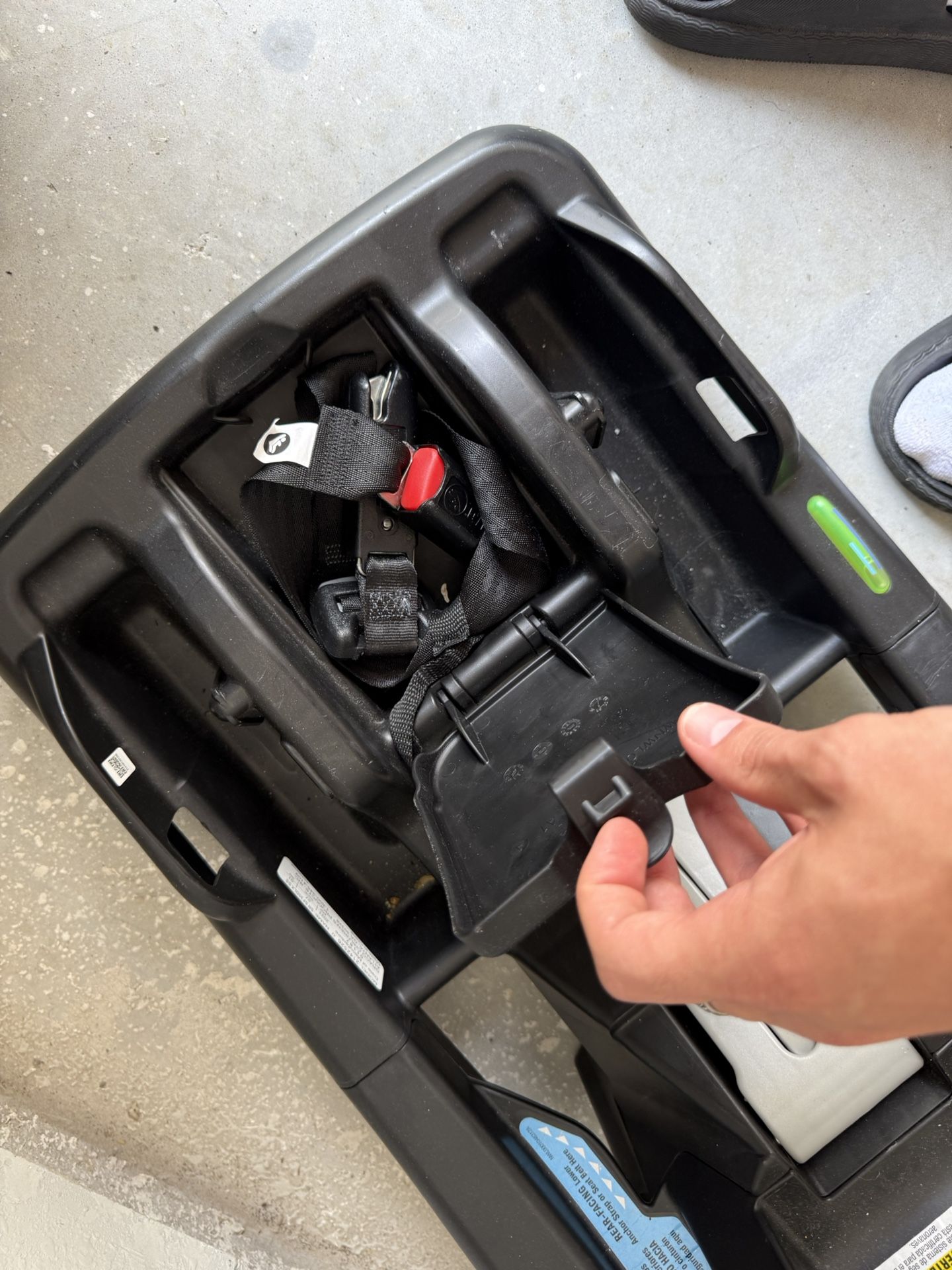 Graco SnugRide