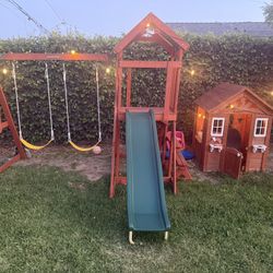 Outdoor playground And Playhouse 