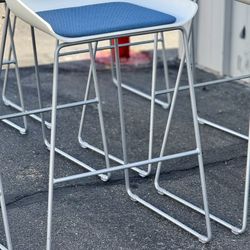 Steelcase Turnstone Scoop TS307 Office Kitchen Bar Stool Chair