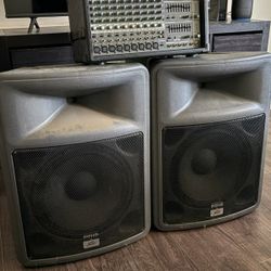 Behringer 800 Watt PA System