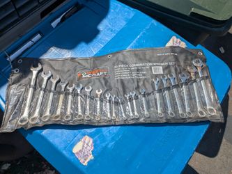 End wrench set