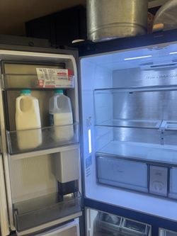 Refrigeradora Samsung 4 puertas