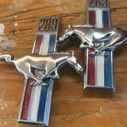 1967-68 Ford Mustang 289 Fender Emblems L&R C7ZB-16C229-A & C8ZB-16C228-B