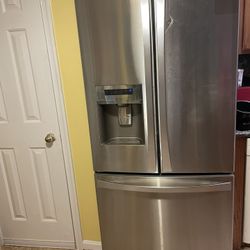 Kenmore Refrigerator 