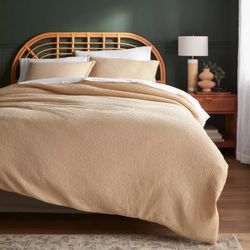 King Washed Waffle Weave Comforter and Sham Set Horseradish Retail $109, our price $69