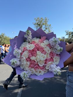 Bouquets/flowers