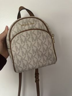 Micheal Kors Cross Body