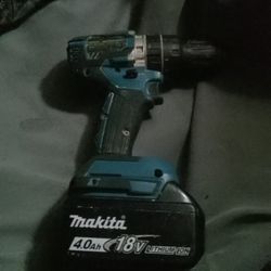 MAKITA HAMMER DRILL 