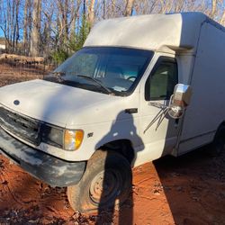 2000 Ford E-350