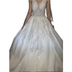 Wedding Gown Brand new never worn 