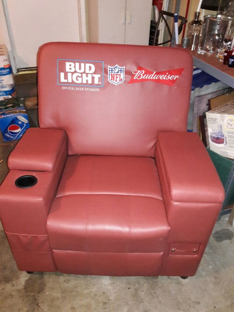 Budlight cooler chair. for Sale in Indianapolis, IN - OfferUp