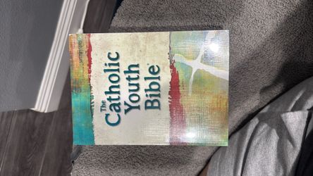 NEW -$20 THE CATHOLIC YOUTH BIBLE