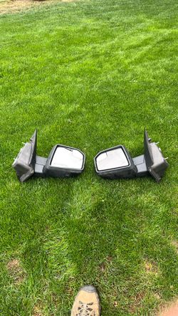 Ford F-150 OEM side mirrors. Ford 2020
