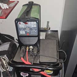 Everlast Tig Welder 110/220v