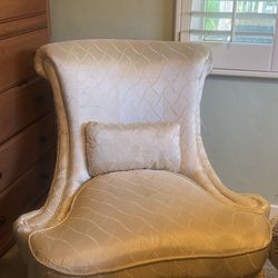 Bedroom Chair 